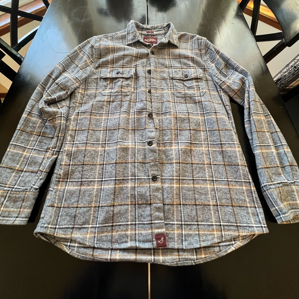 Men’s flannel shirt striped medium